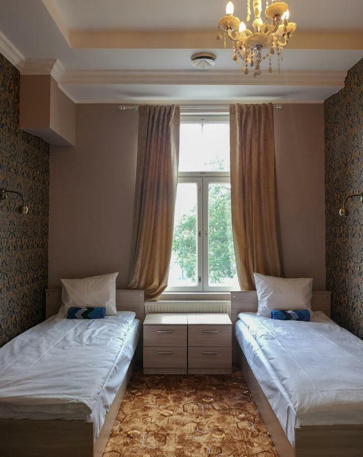 Villa Kadriorg Hostel Tallin Exterior foto